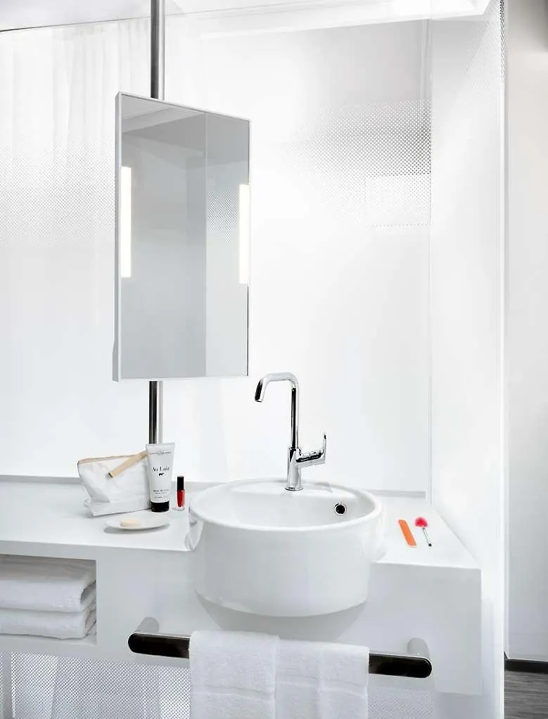 Okko Hotels Lyon Centre 0*,