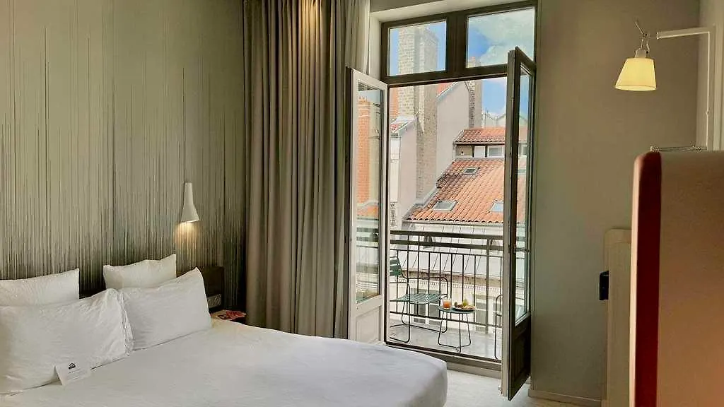 Okko Hotels Lyon Centre 0*,