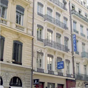 Elysee Hotel